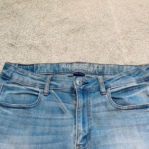 American Eagle Light Washed Jeans